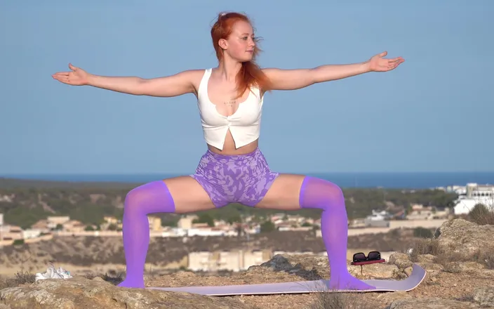 Sheryl X Sinclair: Relaxační jóga s abs strečinkem a gymnastickým mostem