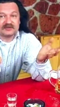 MILF blonde yang pancut mani dikongkek keras oleh zakar tebal