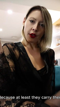 Pov bà chủ nói: đừng ở một mình trong sự phục tùng của bạn! - Bà chủ Julia