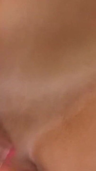 Vášnivé lesbické lízání kundičky a prstění