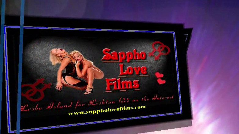 SapphoFilms - By Nikoletta Garian - Real Lesbian: 남편이 게임을 보는 동안 가위를 가위치는 매력적인 여성