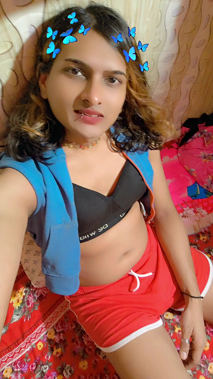 Zoyasazadai: ゾーヤ・シェザディが今夜ディナーパーティーに行くんだ、徹夜で楽しいよ。