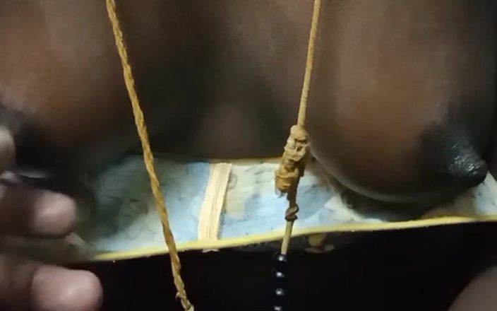 IndianHotwifeX: Langweilige cuck-ehefrauen, eingeölte nippel wild gezogen