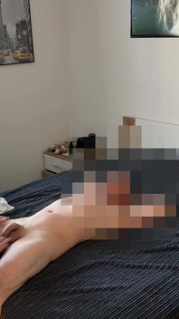 Hetero Verheirateter Neugieriger Papi Sitzt Auf Typen Gesicht Und Ihn Bis Zum Orgasmus