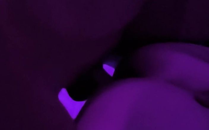 BigSexShow: Mengongkek isterinya dan pancutan mani di lubang dubur dan pantatnya