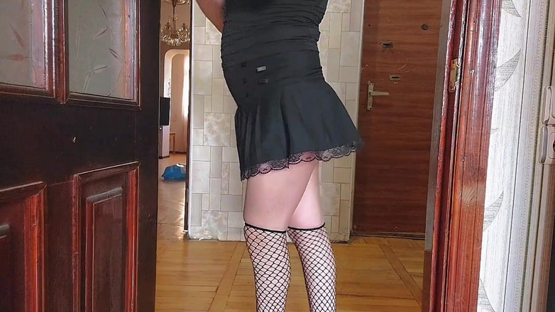 Kitty_Cross: 大屁股变装者让你渴望更多