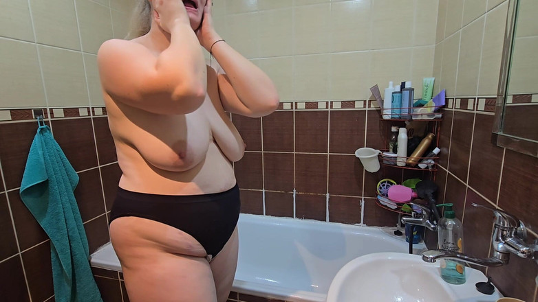 HNC Productions: Duştan külota - gerçek büyük memeli iri güzel kadın