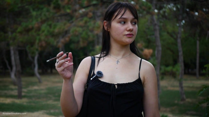 Russian Smokers: Açık havada 120 mm sigara içiyor