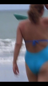 Je ne pouvais plus dire non et sur la plage, je me suis fait baiser par mon beau-fils, il est entré en moi