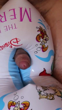 Permainan cincin renang