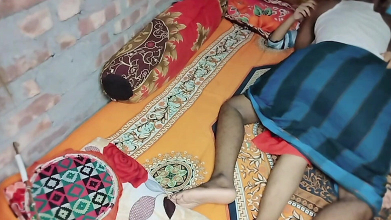 NixLeno: Cuplu nou căsătorit care face sex romantic