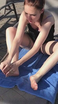Footfetish Session by the Pool