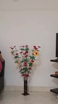 수줍음 많은 인도 청소 소녀 리사, 일하면서 멋진 섹스를 받다