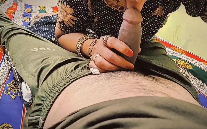 Gullnazkhan: Dì Ấn Độ chơi với con cu to của hàng xóm nóng...