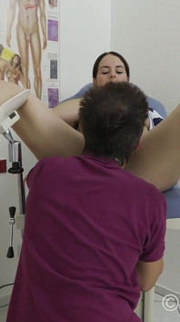 Teengirl Emma Secret fucks with the doctor