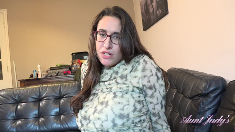 Aunt Judy's: Auntjudys - Your Busty Landlady Ms. Kitty Kat Catches You Watching...