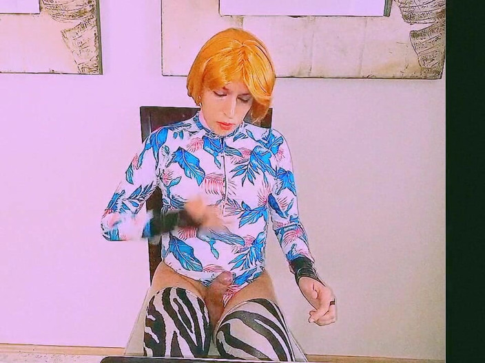 Tammy sissy slave: Tammysissy masturbuje się