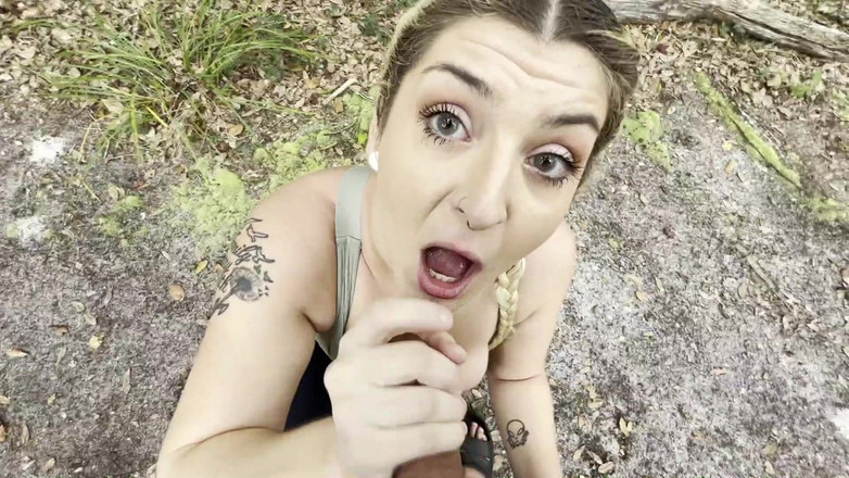 Island Boy Vids: Procházka v lese kouření s Monicou Raye