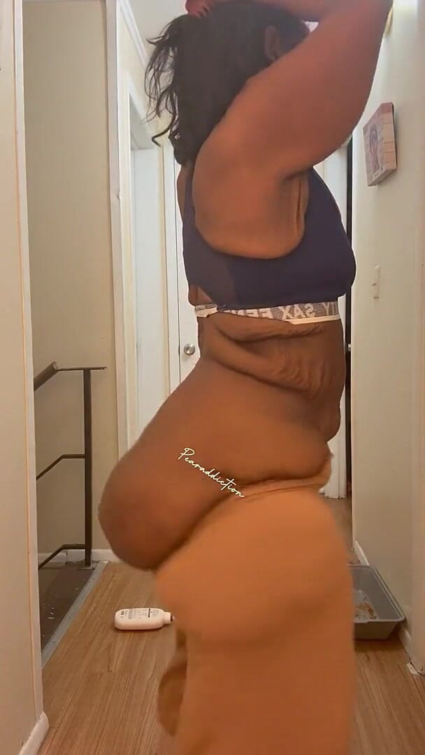Jiggle All the Way (Pearaddiction)