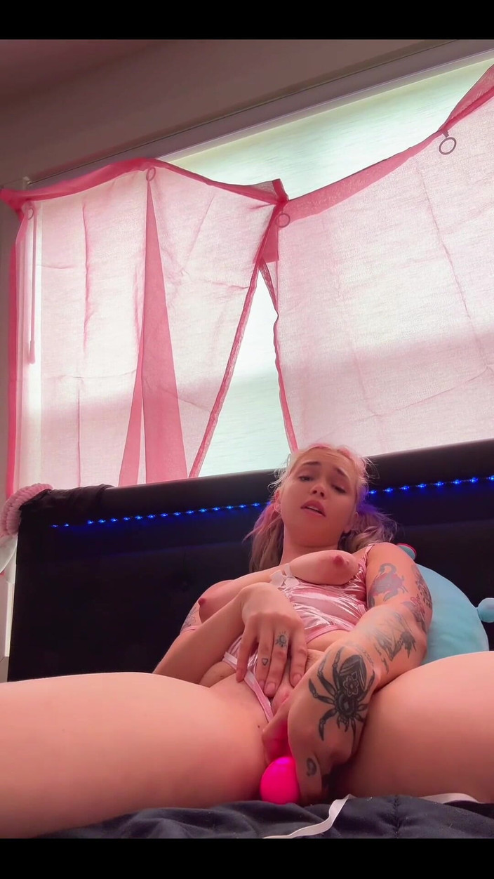MimiBrooke: Watch Me Cum