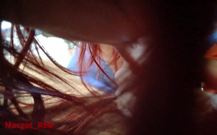 Margot Red: Milf vecina con una excusa me da una mamada en...