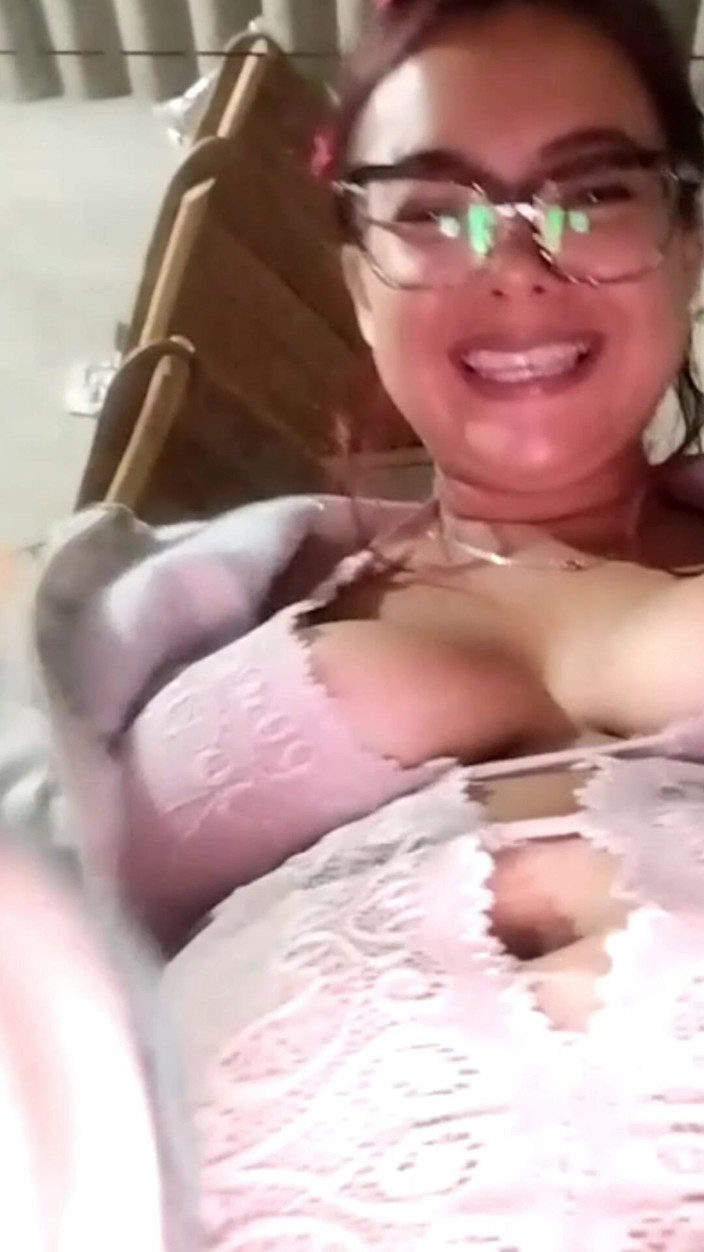 Allyson Dawson: Mina Stora Bröst Vill Bli Knullade Av Din Penisflicka Med...