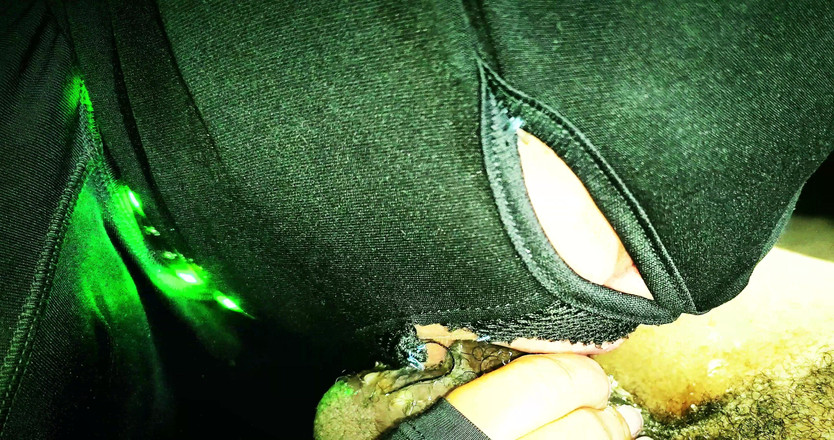 PABLO N3GROBAR: Monstru în gât