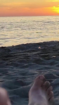 350 esibizionismo Il mio cazzo davanti alla Mia figliastra al tramonto... Elps Me sborrata davanti a tutti - vero sesso rischioso