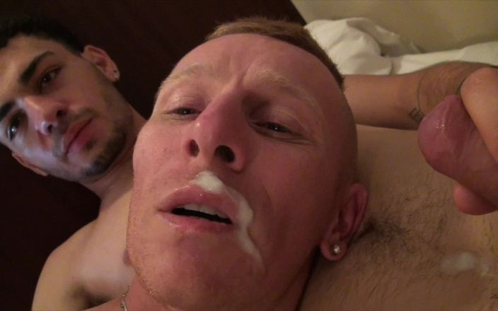 PORN FRENCH RAW FUCK CLUB X: 2322 Sextape Hoemade à l’hôtel avec un latino