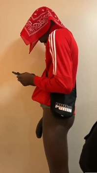 Kontol hitam besar menelan air maninya