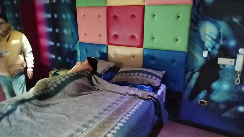 BBW Kelly Mom: Suamiku suka nonton aku dientot habis-habisan sama penggemarnya, salah satu...