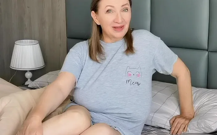 MariaOld: Babička se probudí nadržená