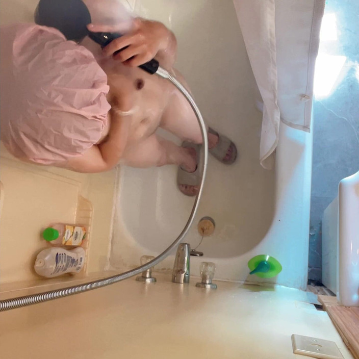 sweethanajapanese: Pov hana trong thời gian tắm