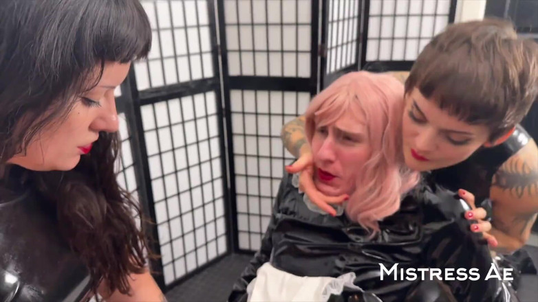 MistressAe: Two Dommes and the Delivery Boy - the Restraint