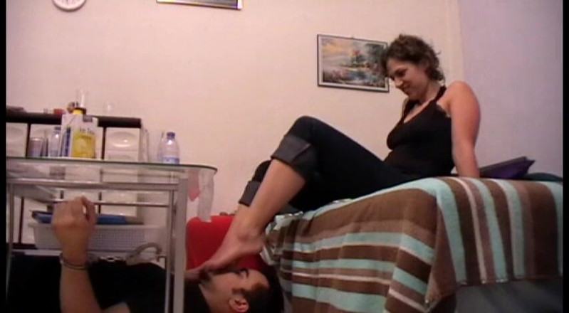 Foot Girls: Foot slave under the table