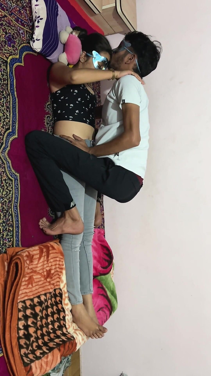 vinu5460: boyaphrend ke saath seks
