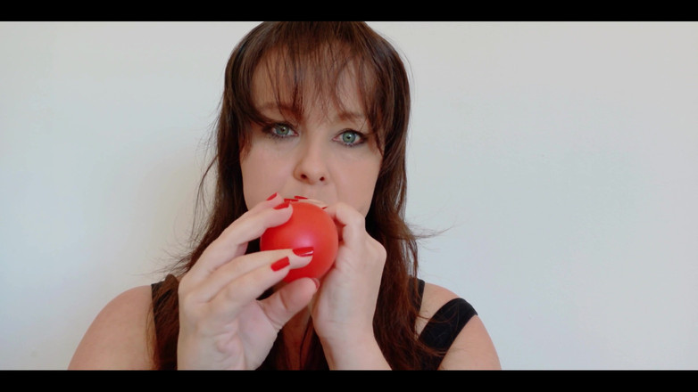 Kinky Lyrical: Đáp ứng ASMR