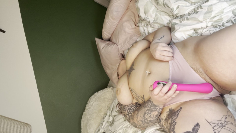 ChandlerKnight: Mutandine bagnate con schizzi