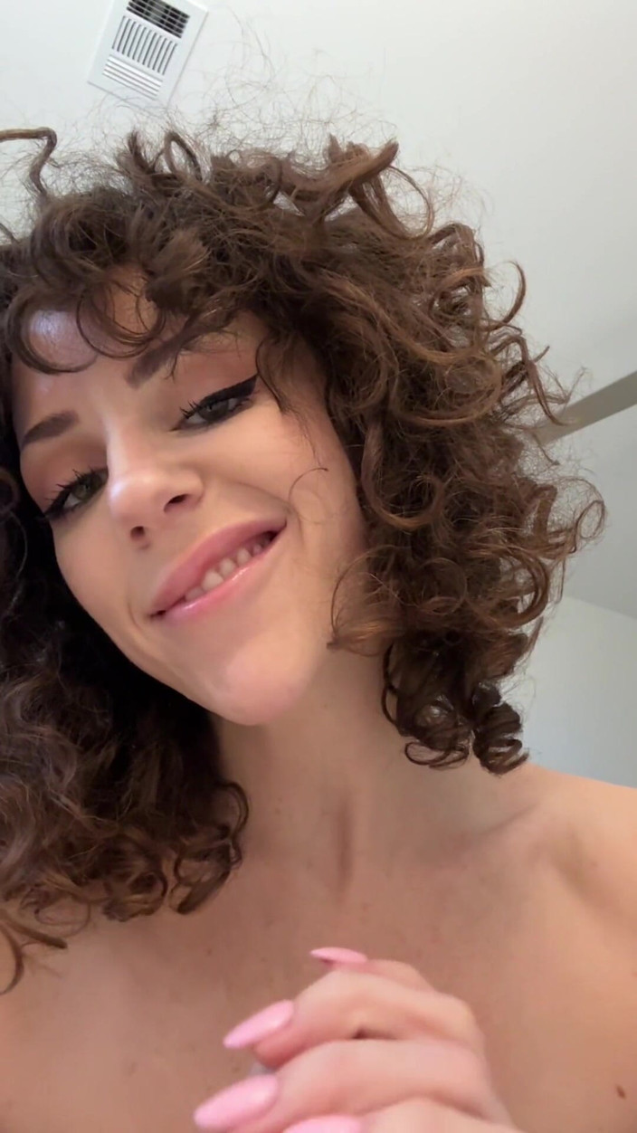 SavvyStar: Fucking Your Best Friend's Wife