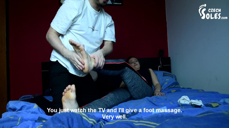 Czech Soles - foot fetish content: उसके मोज़े और पैर सूँघते हुए पकड़ा गया