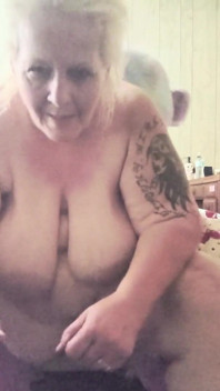 Rebotando su culo en tu gran polla gorda chupando U tan caliente