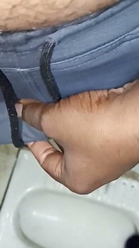 Moje desi velký černý penis šukání kundičky venku
