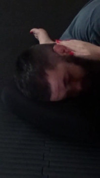 St. Louis Knockout! Dewi Mendominasi dan Frank Snores