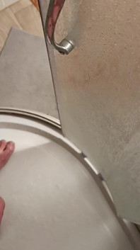 Badezimmer-masturbation