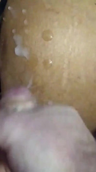 Azgın orta yaşlı seksi kadına boşalma derlemesi