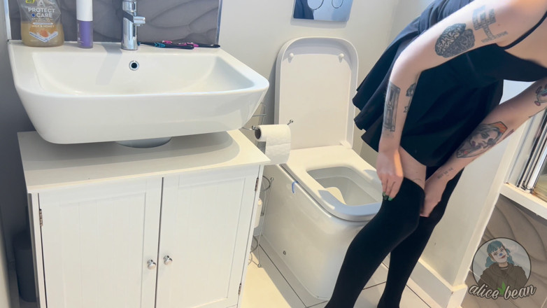 Alice Bean: Filmtag toiletten-zusammenstellung