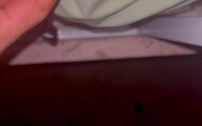 Quan Vietnam 18: Chàng trai trẻ Việt Nam masterbate và xuất tinh