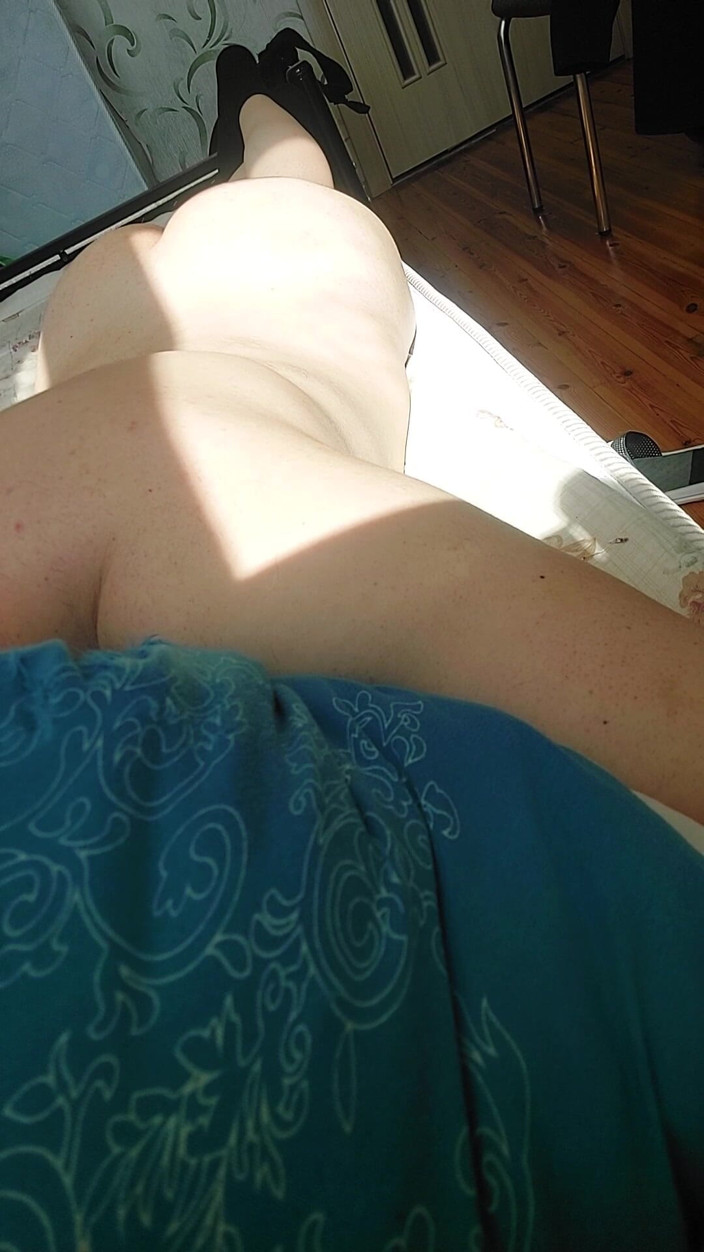 Kitty_Cross: Hezká blondýna Přírodní tělo roztomilé Sissy White Femboy Ženské tělo