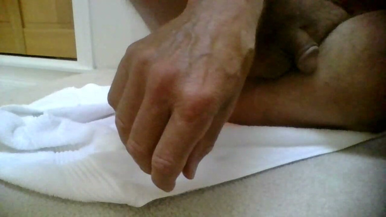 Sven609: Butt Plug Orgasm