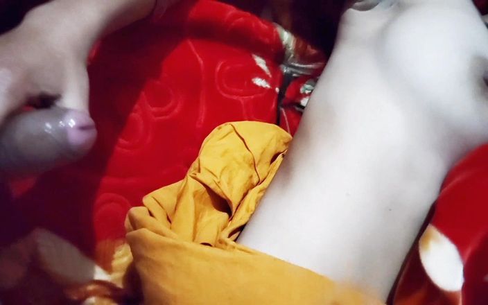 Ritu Rose: Người phụ nữ Ấn Độ mời các chàng trai hàng xóm đến nhà...